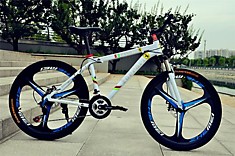 Ferrari F12 B2 на литых дисках